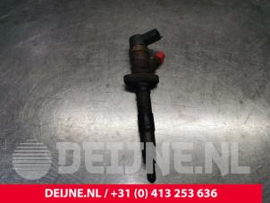 Używane Wtryskiwacz (Diesel) Renault Master III (FD/HD) 2.5 dCi 120 FAP Cena € 108,90 Z VAT oferowane przez van Deijne Onderdelen Uden B.V.