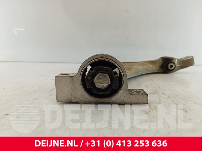 Front lower wishbone, right Volvo V90 II 2.0 D3 16V - 32370928