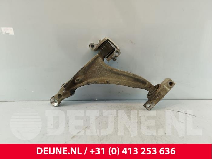 Front lower wishbone, right Volvo V90 II 2.0 D3 16V - 32370928