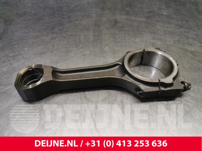 Begagnade Vevstake Ford Transit 2.2 TDCi 16V Euro 5 RWD Pris € 90,75 Inklusive moms erbjuds av van Deijne Onderdelen Uden B.V.