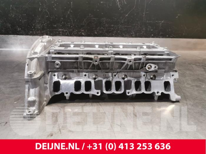 Begagnade Topplock Ford Transit Pris € 847,00 Inklusive moms erbjuds av van Deijne Onderdelen Uden B.V.