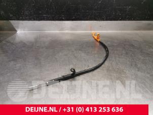 Usagé Jauge d'huile Volkswagen Crafter 2.5 TDI 46/50 LWB Prix € 18,15 Prix TTC proposé par van Deijne Onderdelen Uden B.V.