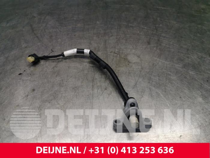 Begagnade Kamaxelsensor Volvo V40 (MV) 2.0 D4 16V Pris € 30,00 Marginaltabell erbjuds av van Deijne Onderdelen Uden B.V.