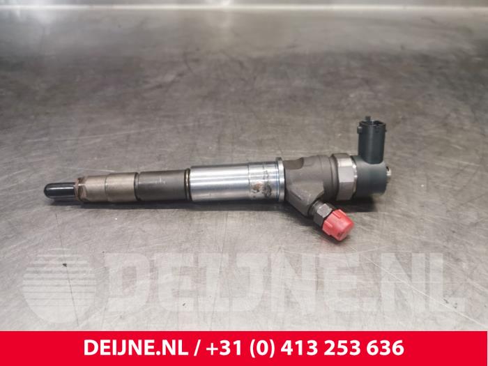Usagé Injecteurs Opel Movano Prix € 151,25 Prix TTC proposé par van Deijne Onderdelen Uden B.V.
