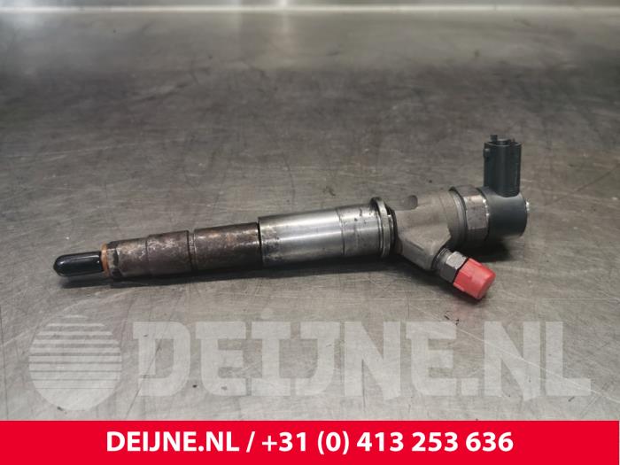Usagé Injecteurs Opel Movano Prix € 108,90 Prix TTC proposé par van Deijne Onderdelen Uden B.V.
