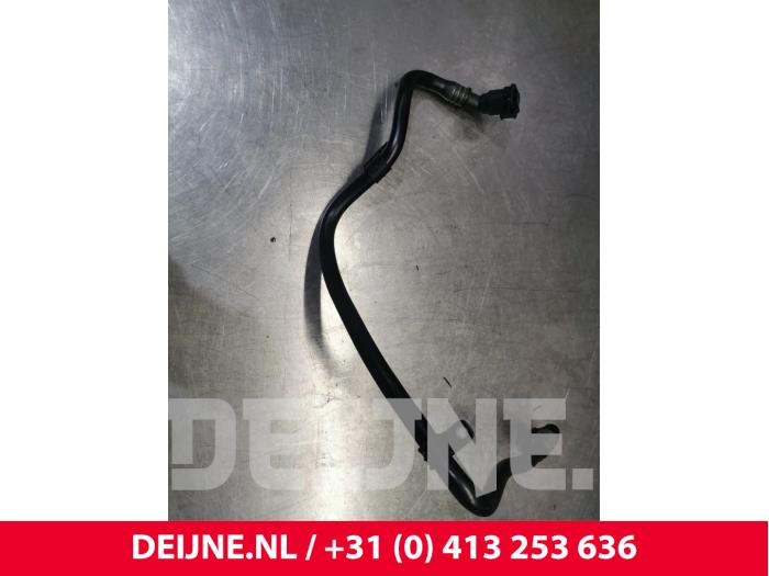 Begagnade Vattenrör Volvo V40 (MV) 2.0 D2 16V Pris € 25,00 Marginaltabell erbjuds av van Deijne Onderdelen Uden B.V.