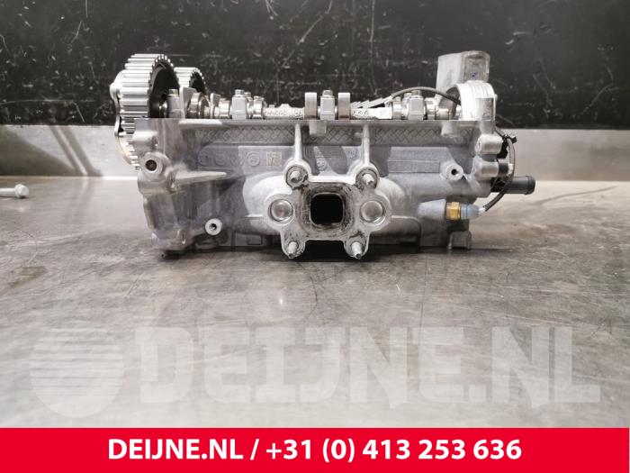 Begagnade Topplock Ford Transit Courier 1.0 Ti-VCT EcoBoost 12V Pris € 726,00 Inklusive moms erbjuds av van Deijne Onderdelen Uden B.V.