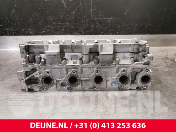 Cylinder head from a Volvo V40 Cross Country (MZ) 1.6 D2 2013