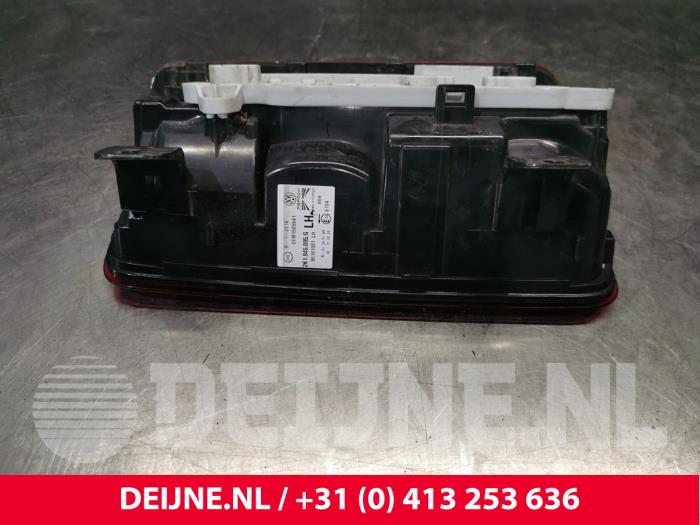 Taillight, left from a Volkswagen Caddy IV 2.0 TDI 75 2016