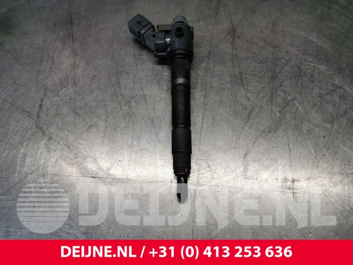 Usagé Injecteurs Volvo V60 I (FW/GW) 2.0 D4 16V Prix € 100,00 Règlement à la marge proposé par van Deijne Onderdelen Uden B.V.