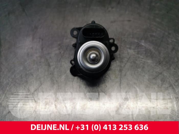 Vortex valve motor from a Volvo V60 I (FW/GW) 2.0 D4 16V 2016
