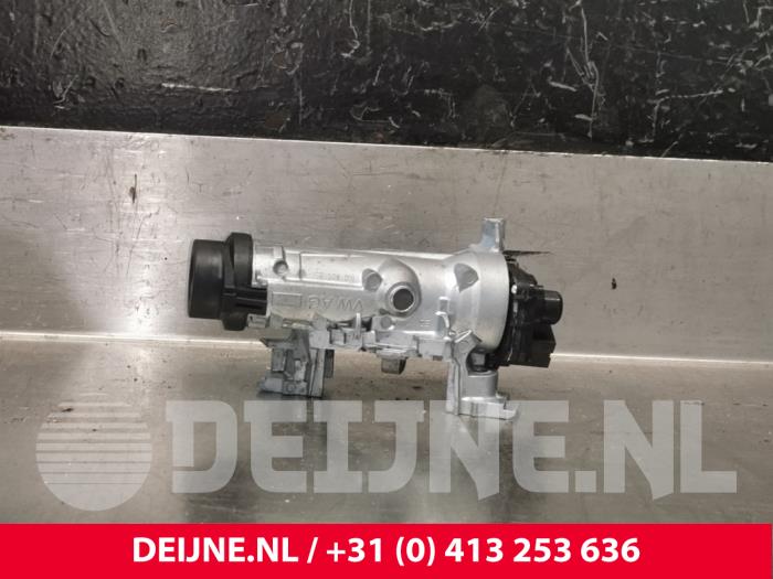 Używane Stacyjka + Kluczyk Volkswagen Caddy Cargo V (SBA/SBH) 2.0 TDI BlueMotionTechnology Cena € 108,90 Z VAT oferowane przez van Deijne Onderdelen Uden B.V.