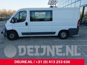 Gebrauchte Zusätzliches Fenster 2-türig links hinten Peugeot Boxer (U9) 2.2 HDi 100 Euro 4 Preis auf Anfrage angeboten von van Deijne Onderdelen Uden B.V.