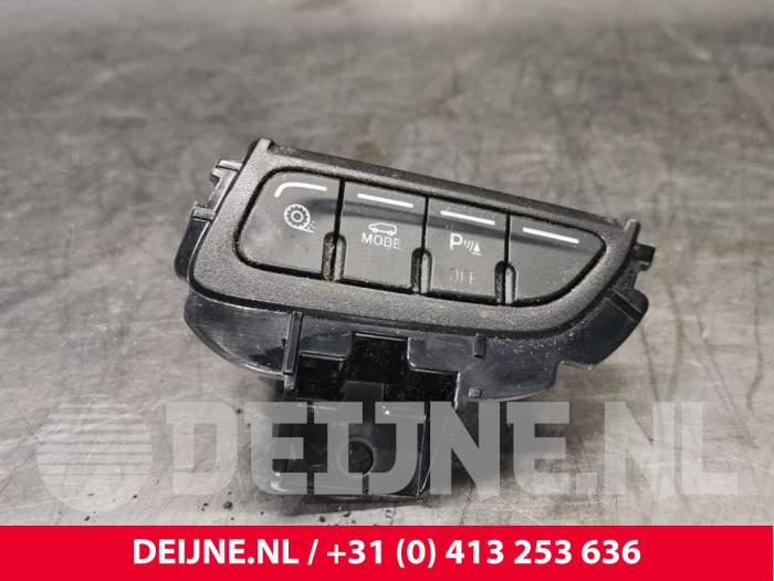 Używane Przelacznik Ford Transit 2.0 TDCi 16V Eco Blue 130 Cena € 30,25 Z VAT oferowane przez van Deijne Onderdelen Uden B.V.
