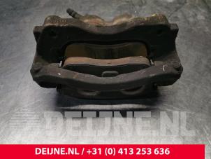 Usagé Etrier de frein avant gauche Opel Movano 2.3 CDTi 16V RWD Prix sur demande proposé par van Deijne Onderdelen Uden B.V.