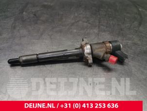 Used Injector (diesel) Volvo C30 (EK/MK) 1.6 D 16V Price € 100,00 Margin scheme offered by van Deijne Onderdelen Uden B.V.
