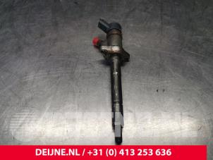 Used Injector (diesel) Volvo C30 (EK/MK) 1.6 D 16V Price € 100,00 Margin scheme offered by van Deijne Onderdelen Uden B.V.