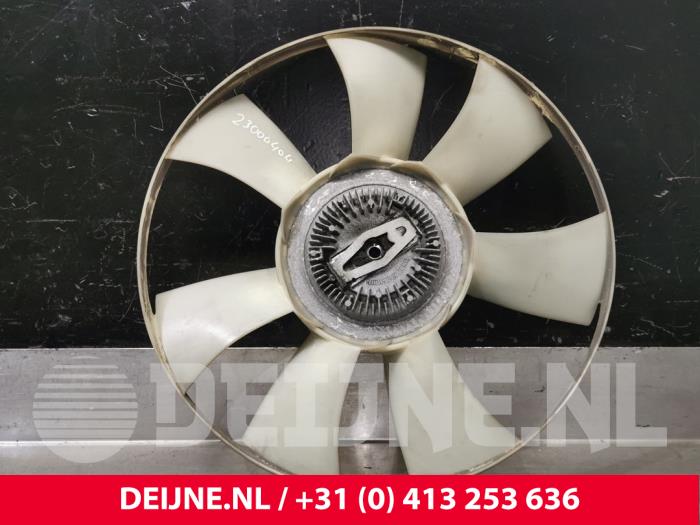 Cooling fans from a Mercedes-Benz Vito (639.6) 2.2 110 CDI 16V Euro 5 2011