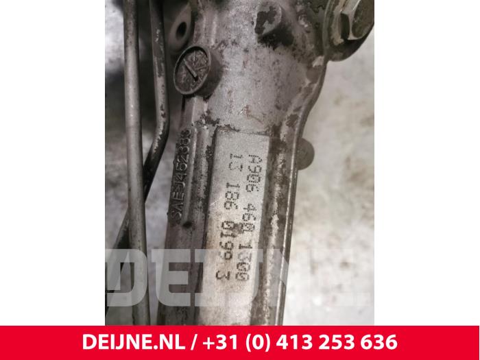 Power steering box from a Volkswagen Crafter 2.5 TDI 30/35/50 2010