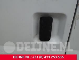 Usados Manilla de puerta corredera derecha Ford Transit 2.2 TDCi 16V Precio de solicitud ofrecido por van Deijne Onderdelen Uden B.V.