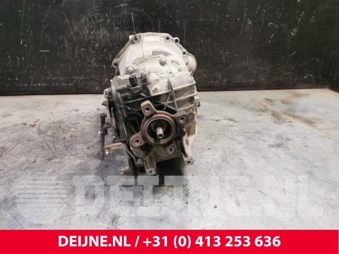 Gearbox from a Volkswagen Crafter 2.0 TDI 16V 2014