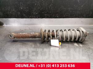 Used Rear shock absorber rod, right Volvo V40 (VW) 1.8 16V Price € 40,00 Margin scheme offered by van Deijne Onderdelen Uden B.V.