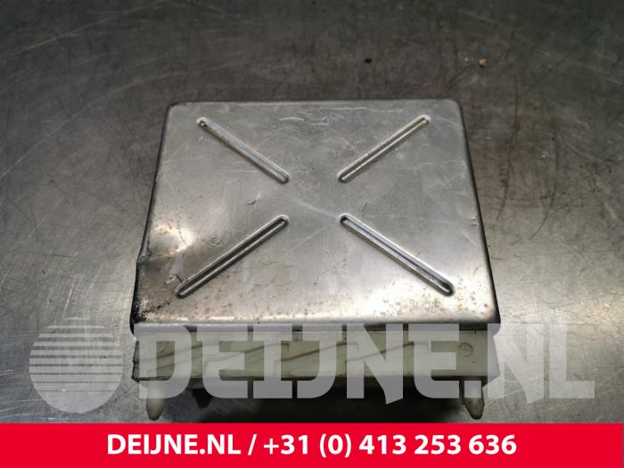 Used Automatic gearbox computer Volvo V70 (SW) 2.5 R Turbo 20V Price € 75,00 Margin scheme offered by van Deijne Onderdelen Uden B.V.