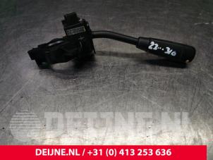 Używane Przelacznik wycieraczki Mercedes Vito (639.6) 2.2 111 CDI 16V Cena € 30,25 Z VAT oferowane przez van Deijne Onderdelen Uden B.V.