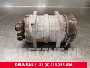 Used Air conditioning pump Renault Master IV (FV) 2.3 dCi 125 16V FWD Price € 90,75 Inclusive VAT offered by van Deijne Onderdelen Uden B.V.