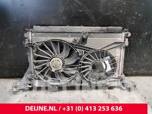 Gebrauchte Kühler Set Renault Master IV (FV) 2.3 dCi 125 16V FWD Preis € 363,00 Mit Mehrwertsteuer angeboten von van Deijne Onderdelen Uden B.V.