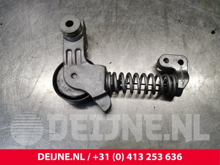 Usados Rodillo tensor correa múltiple Volvo V90 II (PW) Precio € 40,00 Norma de margen ofrecido por van Deijne Onderdelen Uden B.V.