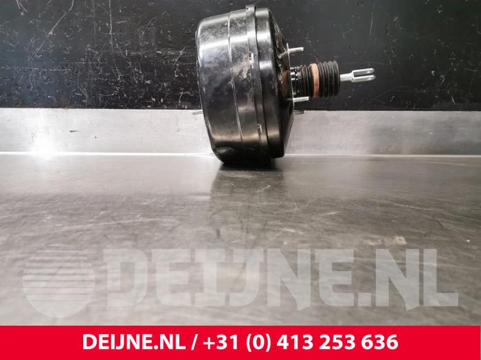 Assistant de freinage d'un Mercedes-Benz Vito (447.6) 2.0 114 CDI 16V 2020