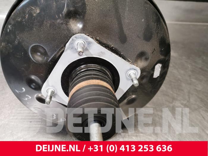 Assistant de freinage d'un Mercedes-Benz Vito (447.6) 2.0 114 CDI 16V 2020