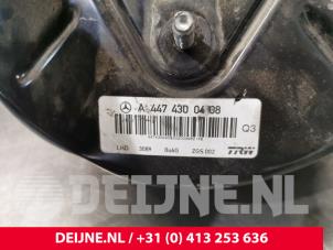 Assistant de freinage d'un Mercedes-Benz Vito (447.6) 2.0 114 CDI 16V 2020