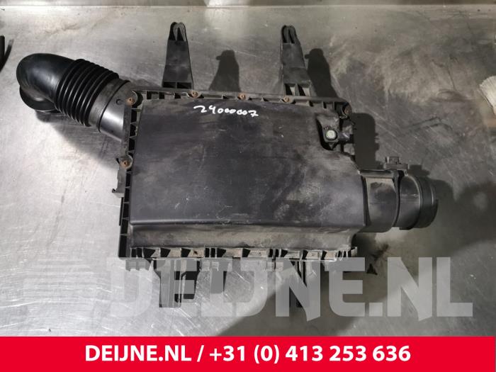 Begagnade Luftfilterhus Volkswagen Crafter 2.0 TDI 16V Pris € 60,50 Inklusive moms erbjuds av van Deijne Onderdelen Uden B.V.