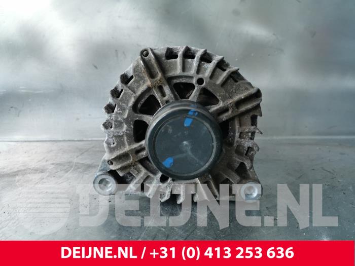 Begagnade Dynamo Opel Combo Cargo 1.6 CDTI 75 Pris € 60,50 Inklusive moms erbjuds av van Deijne Onderdelen Uden B.V.