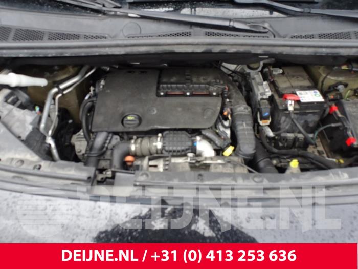 Moteur d'un Opel Combo Cargo 1.6 CDTI 75 2019