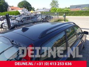 Gebrauchte Dachreling Set Volvo V50 (MW) 2.0 D 16V Preis auf Anfrage angeboten von van Deijne Onderdelen Uden B.V.