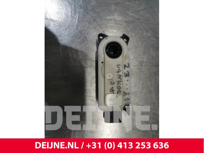 Gebrauchte Sonstige Volvo XC40 (XZ) 2.0 T4 Geartronic 16V Preis € 50,00 Margenregelung angeboten von van Deijne Onderdelen Uden B.V.
