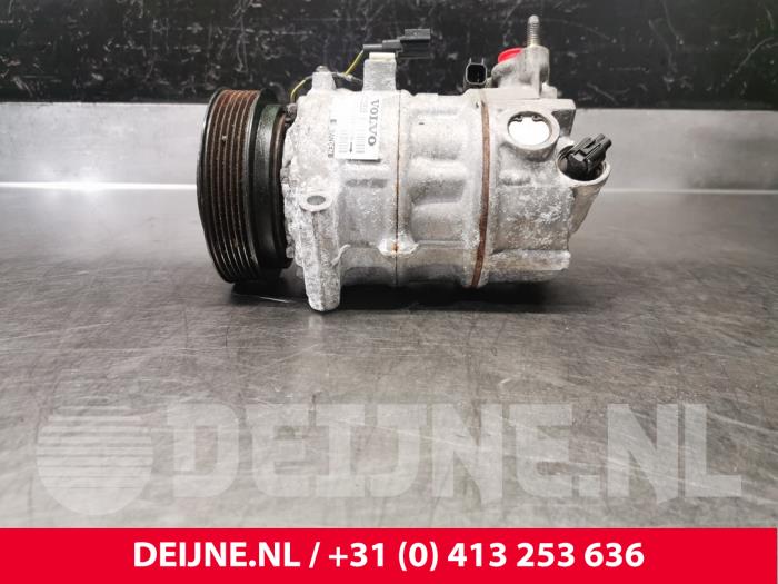 Gebrauchte Klimapumpe Volvo V70 (BW) 2.0 D3 16V Preis € 125,00 Margenregelung angeboten von van Deijne Onderdelen Uden B.V.