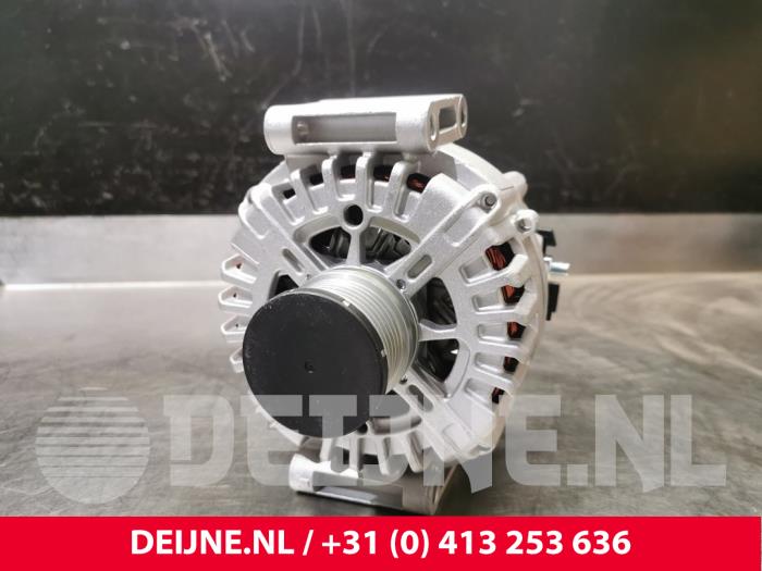 Nya Dynamo Mercedes Sprinter Pris € 360,58 Inklusive moms erbjuds av van Deijne Onderdelen Uden B.V.