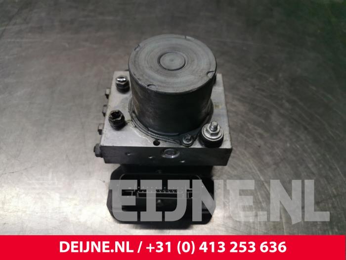 Begagnade ABS-pump Volkswagen Crafter (SY) 2.0 TDI FWD Pris € 302,50 Inklusive moms erbjuds av van Deijne Onderdelen Uden B.V.