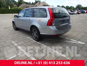 Usagé Feu arrière gauche Volvo V50 (MW) 2.0 D 16V Prix sur demande proposé par van Deijne Onderdelen Uden B.V.