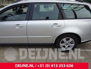 Used Rear door 4-door, left Volvo V50 (MW) 1.6 D 16V Price on request offered by van Deijne Onderdelen Uden B.V.