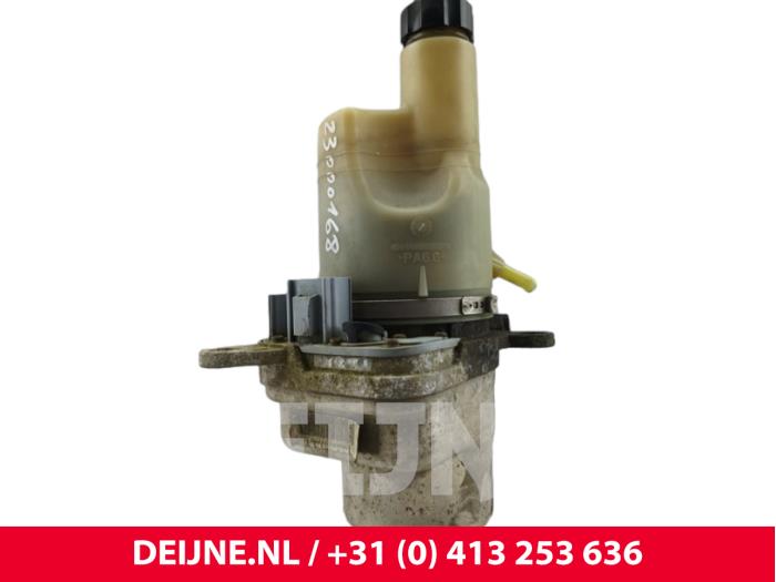 Usagé Pompe de direction Volvo V50 (MW) 1.6 D 16V Prix € 55,00 Règlement à la marge proposé par van Deijne Onderdelen Uden B.V.