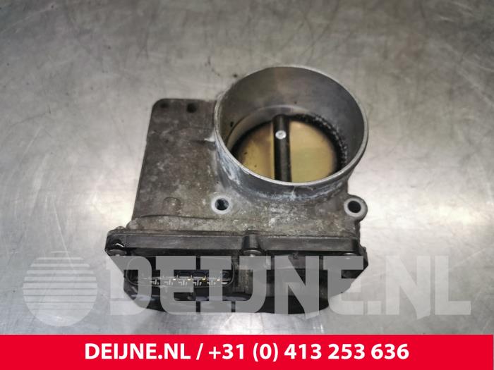 Usagé Boitier papillon Volvo XC90 I 3.2 24V Prix € 75,00 Règlement à la marge proposé par van Deijne Onderdelen Uden B.V.