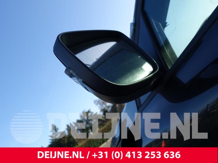 Wing mirror, left from a Volvo XC60 I (DZ) 2.0 D3 16V 2016