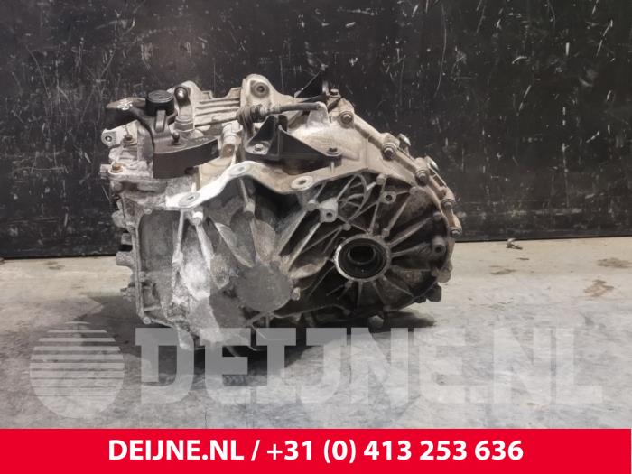 Used Gearbox Volvo XC60 I (DZ) 2.0 D3 16V Price € 750,00 Margin scheme offered by van Deijne Onderdelen Uden B.V.