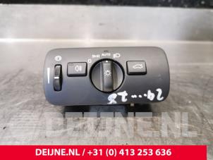 Used Light switch Volvo V40 (MV) 2.0 D2 16V Price € 15,00 Margin scheme offered by van Deijne Onderdelen Uden B.V.