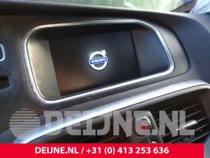 Usagé Affichage intérieur Volvo V40 (MV) 2.0 D2 16V Prix sur demande proposé par van Deijne Onderdelen Uden B.V.